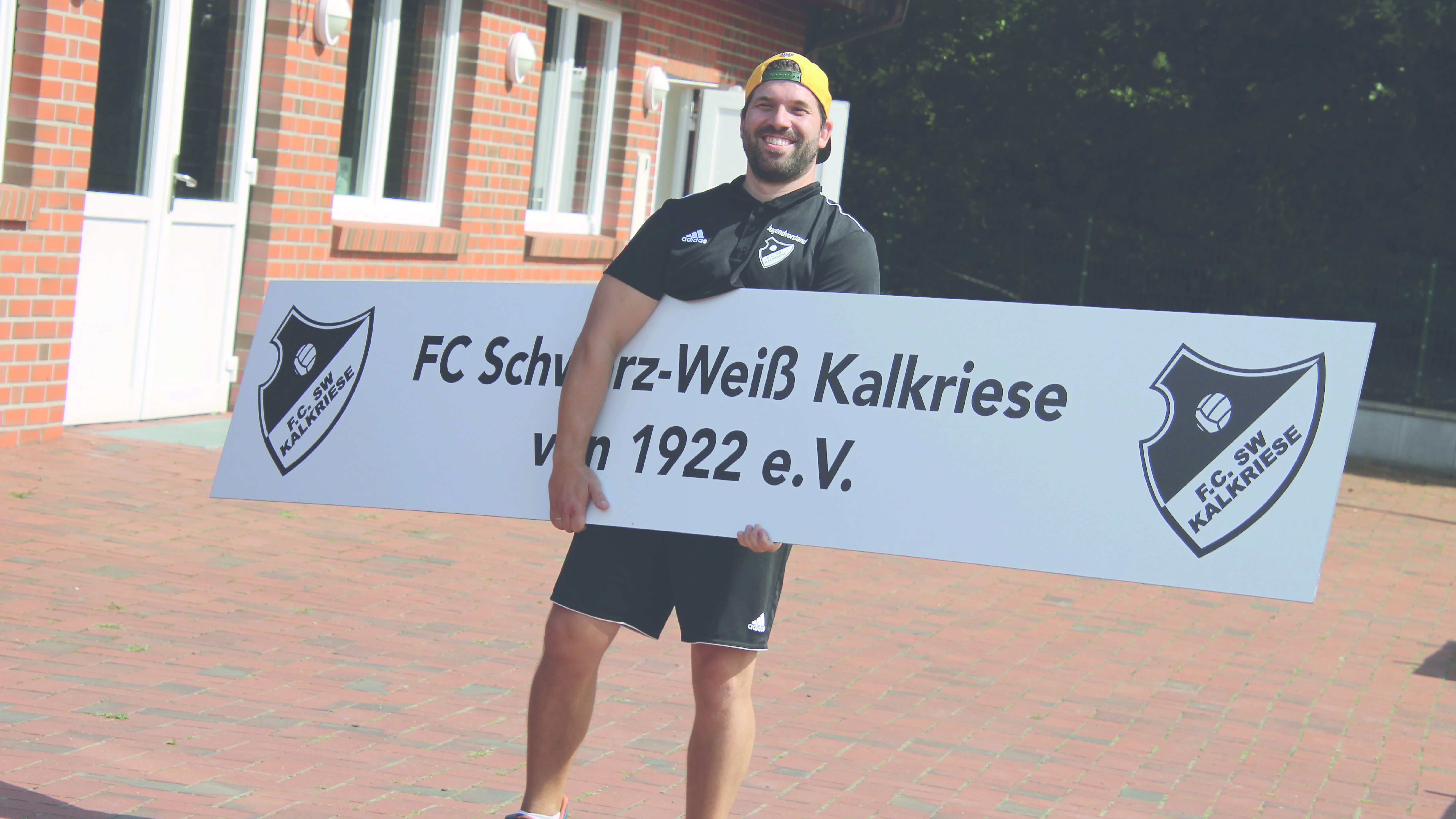 Auf und neben dem Platz – wir stehen füreinander ein.